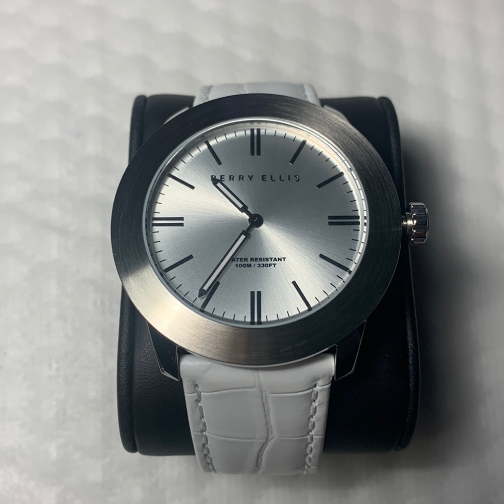 Perry Ellis Men’s Elegant Watch